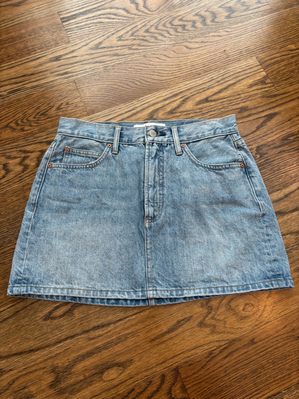 Aritzia Denim Forum The ‘90s Ricci Denim Skirt